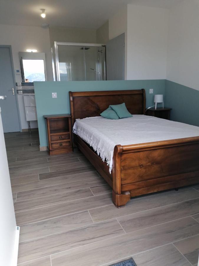 Chambre Vue Lac Av Piscine Prunières Zewnętrze zdjęcie